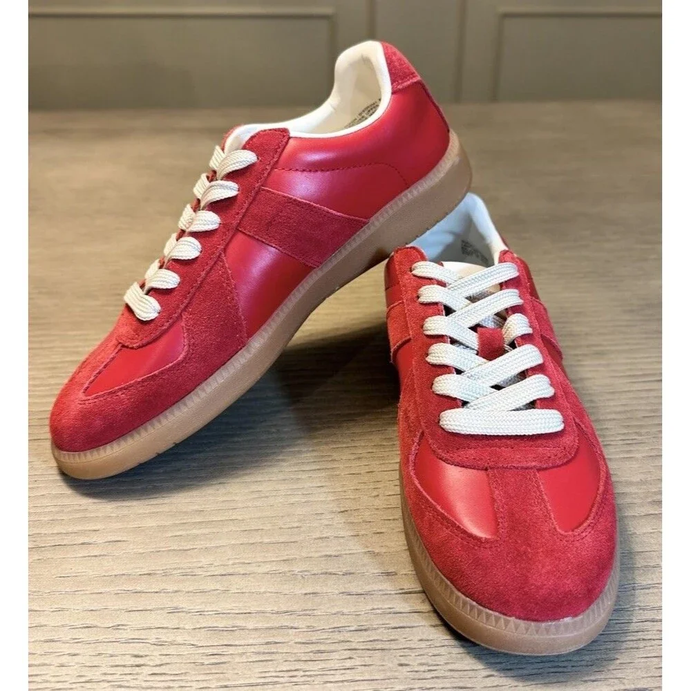 Steve Madden Men’s Dixon Leather and Suede Low Top Gum Sole Sneakers. Size 8